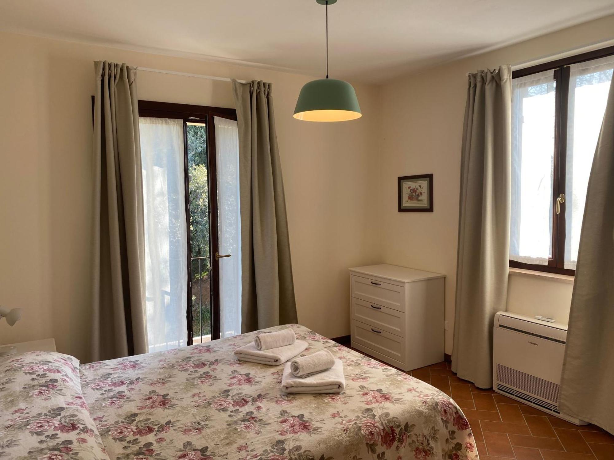 Residenza Cipressi E Olivi Apartment Verona Bagian luar foto