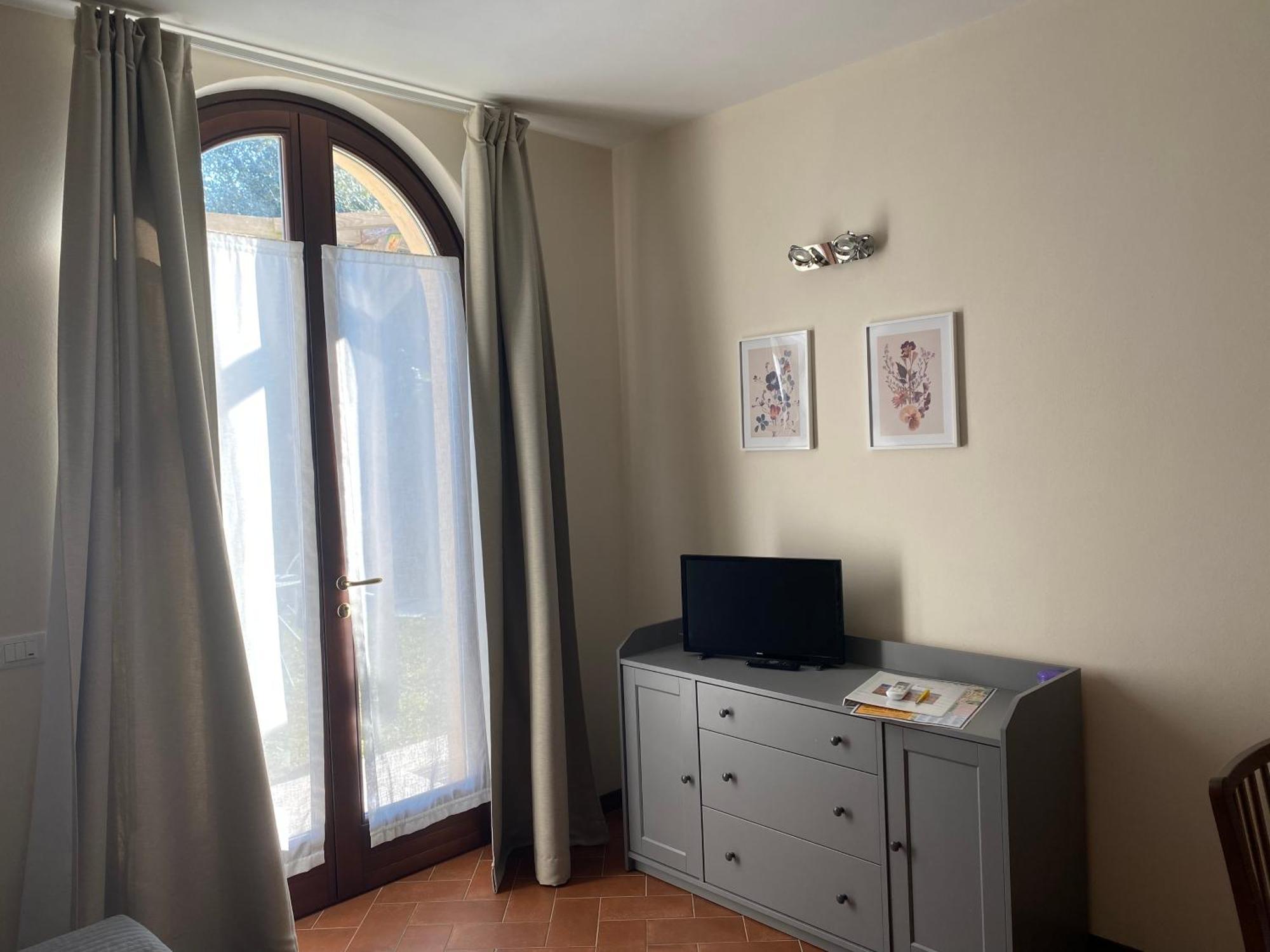 Residenza Cipressi E Olivi Apartment Verona Bagian luar foto